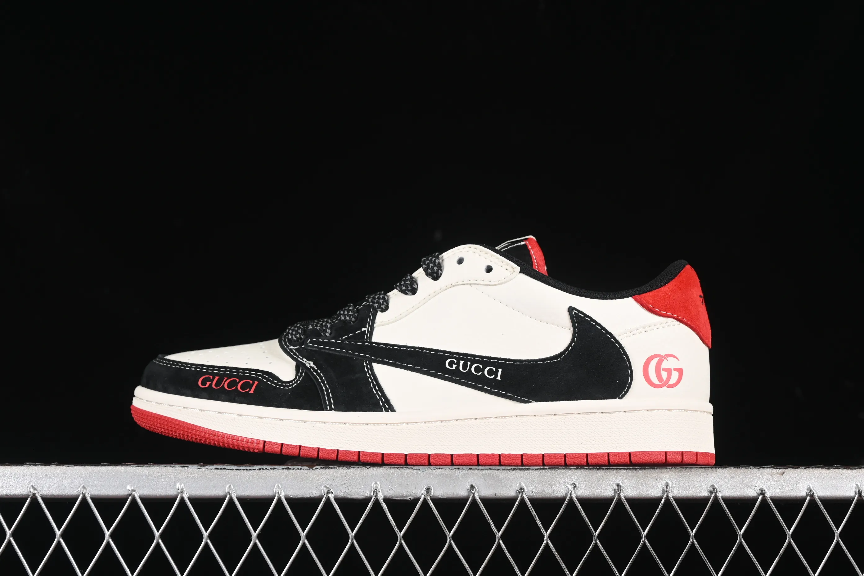 All categories Air Jordan Jordan series basketball shoes Air Jordan 1 Low High-end customized low-top sneakers Travis Scott x Fragment Design x Air Jordan 1 Low OG SP AJ1 Joe 1 Gucci joint-black and red toe low-top cultural casual sneakers XY2688-123